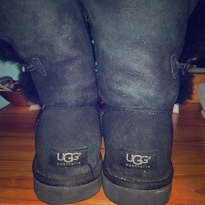 UGGS